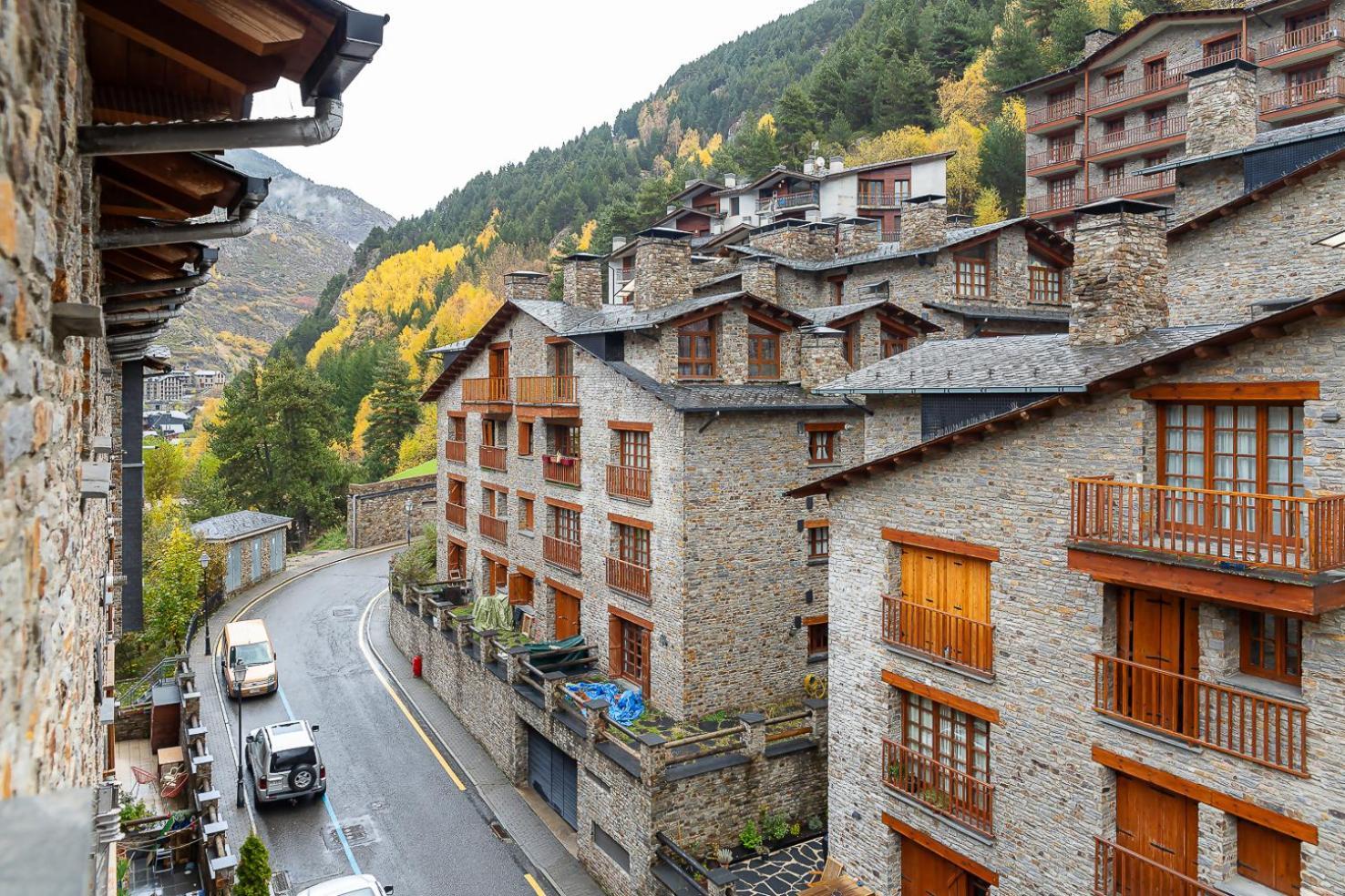 Cerca Del Puente Tibetano I Triplex Con Vistas Apartment Canillo Luaran gambar